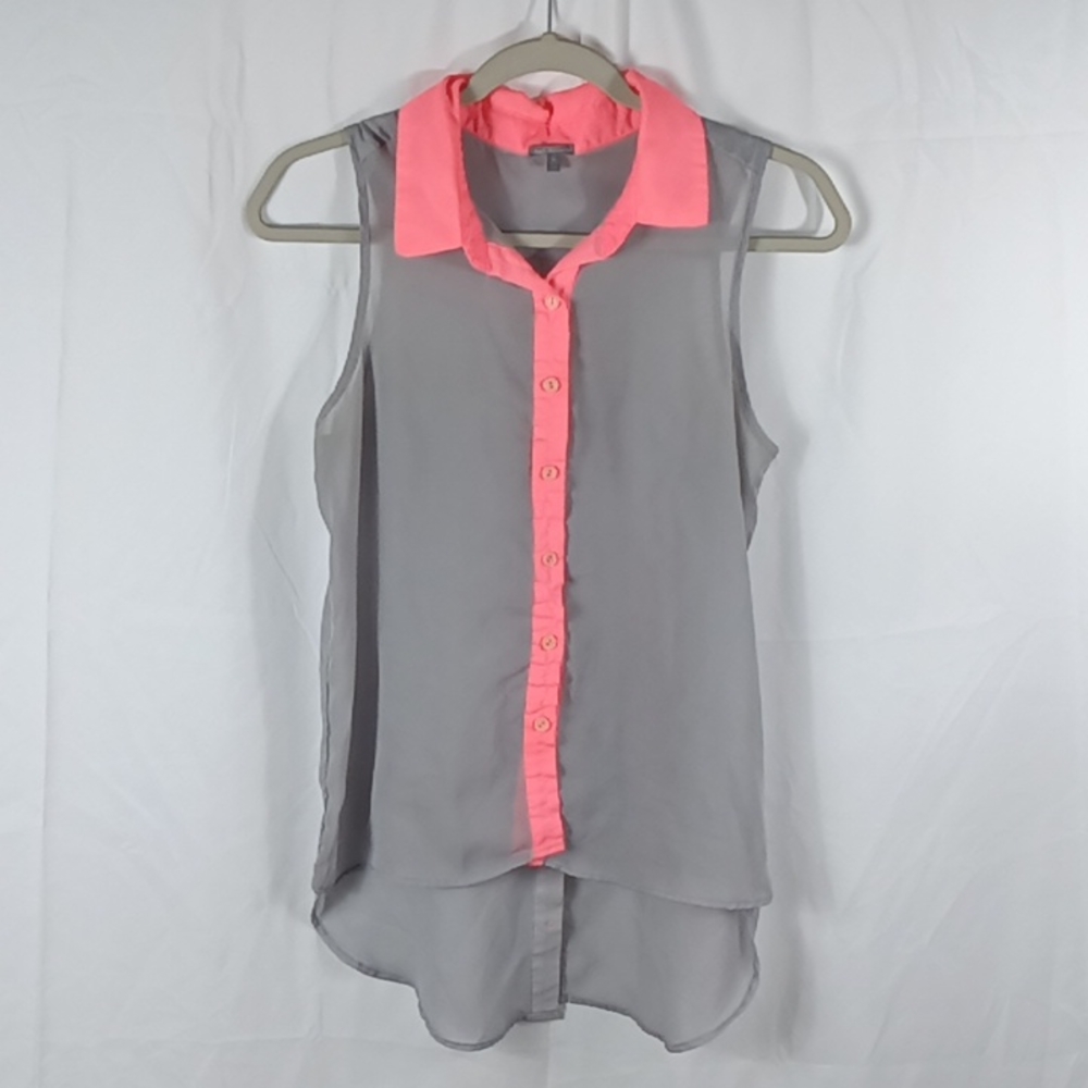 Women's sheer top size medium